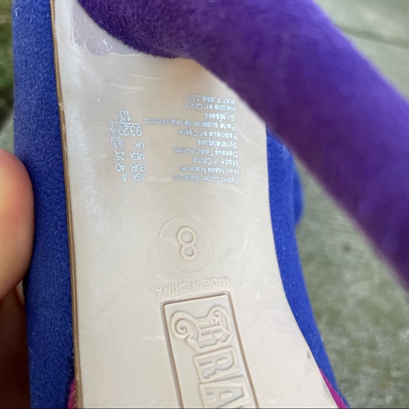 BRASH (Payless Shoes) 3 Tone Platform Pumps - Picture 4 of 5